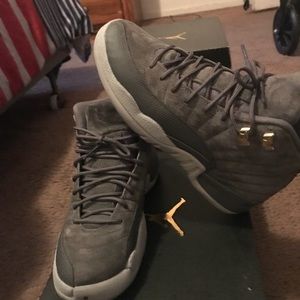 Retro 12 size 7